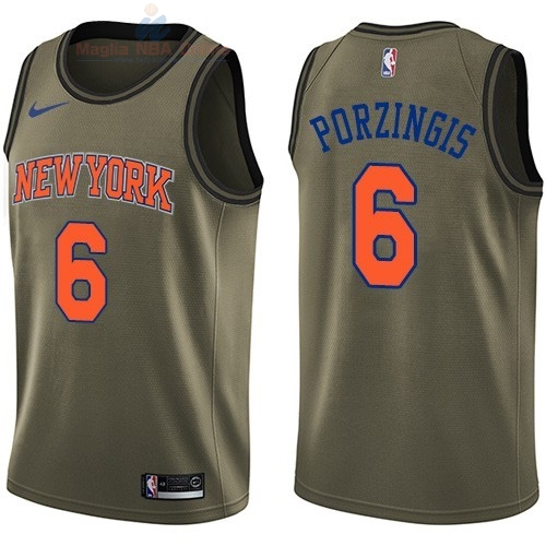 Acquista Maglia NBA New York Knicks Servizio Di Saluto #6 Kristaps Porzingis Nike Army Green 2018