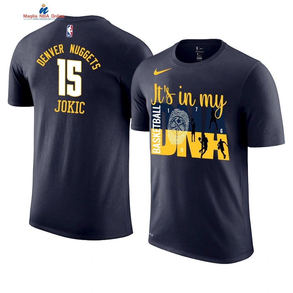 T Shirt NBA Denver Nuggets DNA #15 Nikola Jokic Marino Acquista