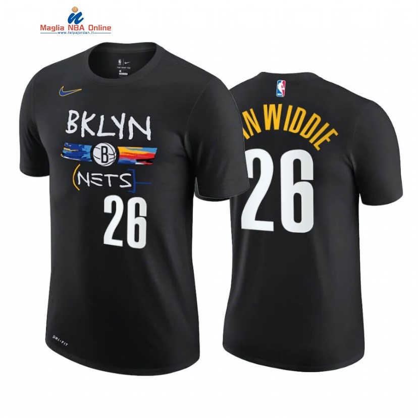 T-Shirt Brooklyn Nets #26 Spencer Dinwiddie Story Nero Città 2020-21 Acquista