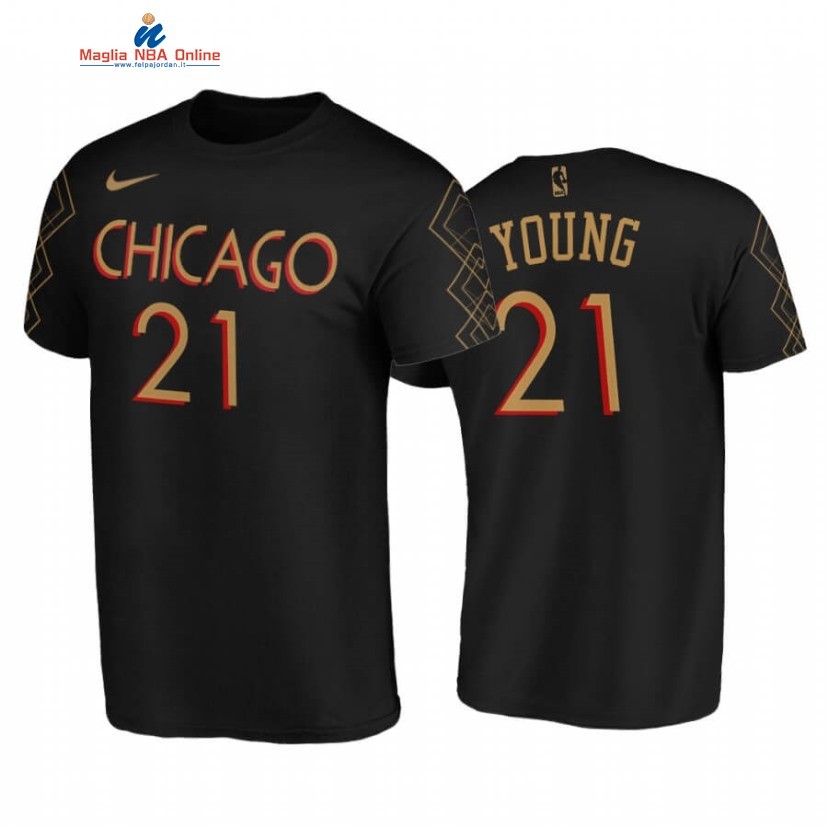 T-Shirt Chicago Bulls #21 Thaddeus Young Nero Città 2020-21 Acquista