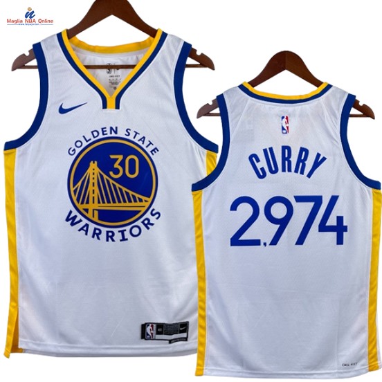 Acquista Maglia NBA Nike Golden State Warriors #30 Stephen Curry 2974th Bianco 3 Points 2023-24
