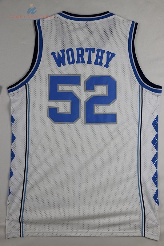 Acquista Maglia NCAA North Carolina #52 James Worthy Bianco