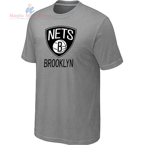 Acquista T-Shirt Brooklyn Nets Grigio